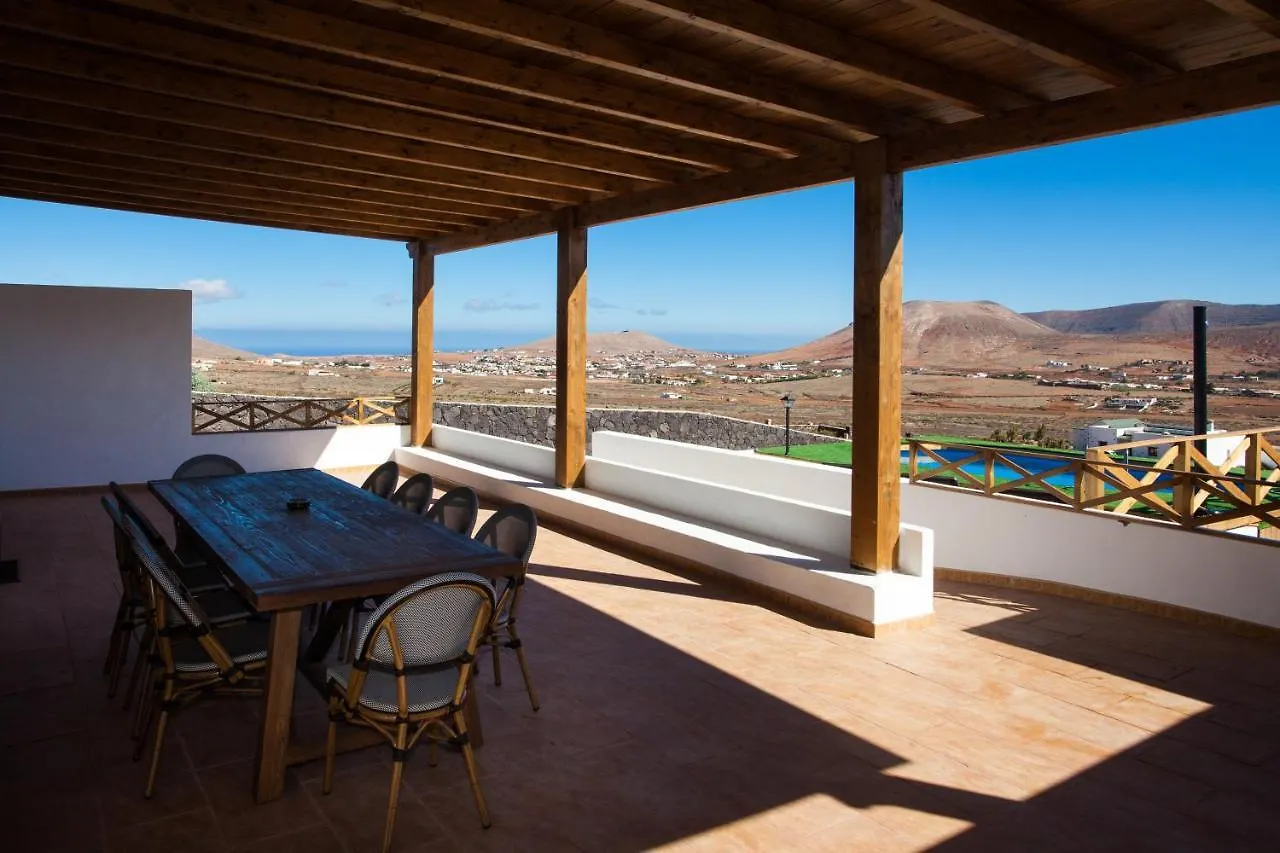 Casa El Aceitunal Tetir 0*,
